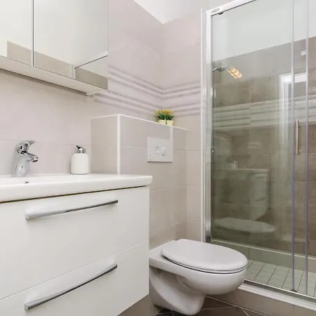 Four-bedroom Holiday In Peracko Blato Ploce (Dubrovnik-Neretva)