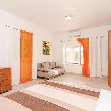 Σπίτι διακοπών Four-bedroom Holiday In Peracko Blato Ploce (Dubrovnik-Neretva)